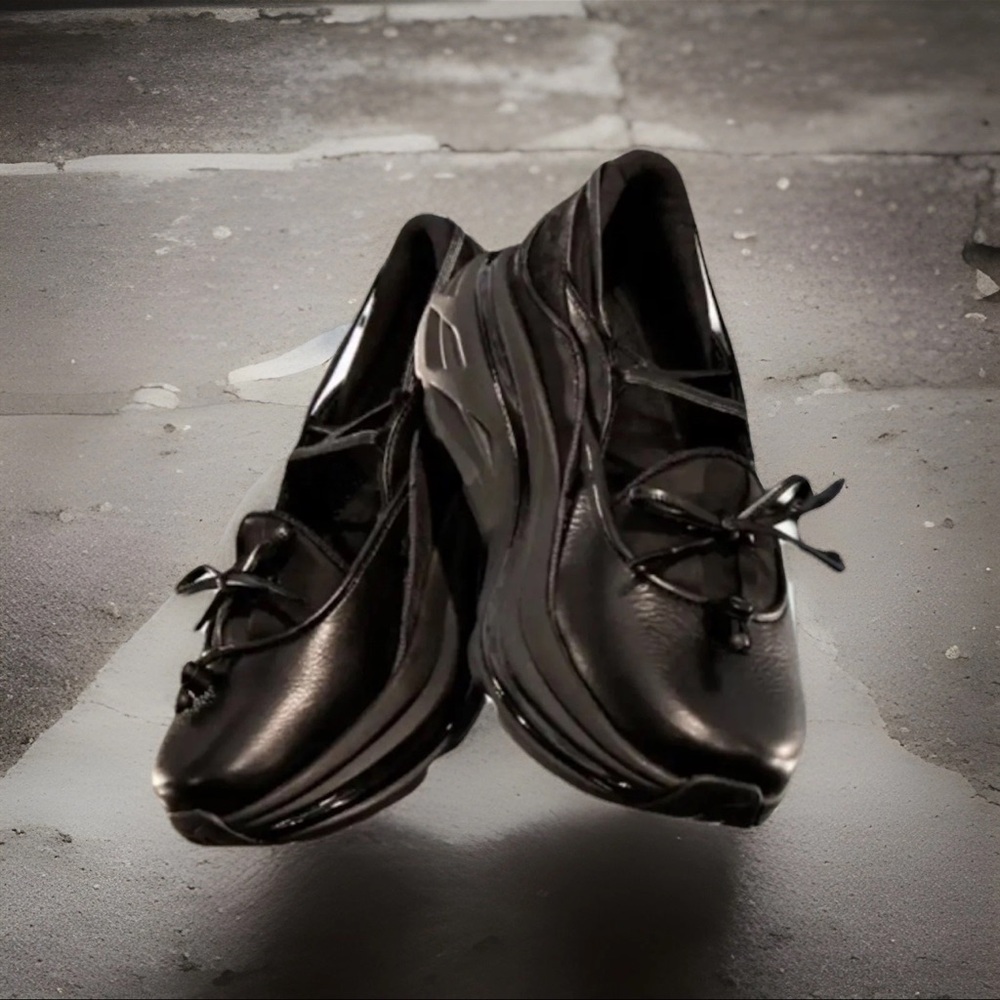 🖤 HOKA ONE ONE BONDI MARY JANE BLACK 🖤